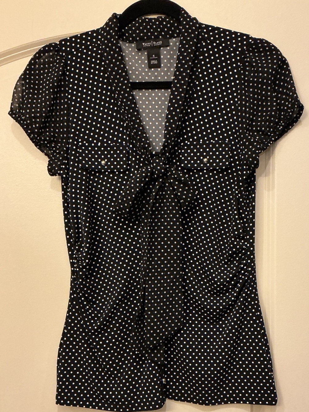 White House Black Market PolkaDot Blouse Self Tie Faux Button Front Cap Sleeve S